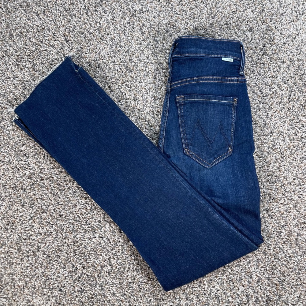 Mother The Insider Crop Step Fray Women's 23 Jeans Off Limits Dark Wash Blue
